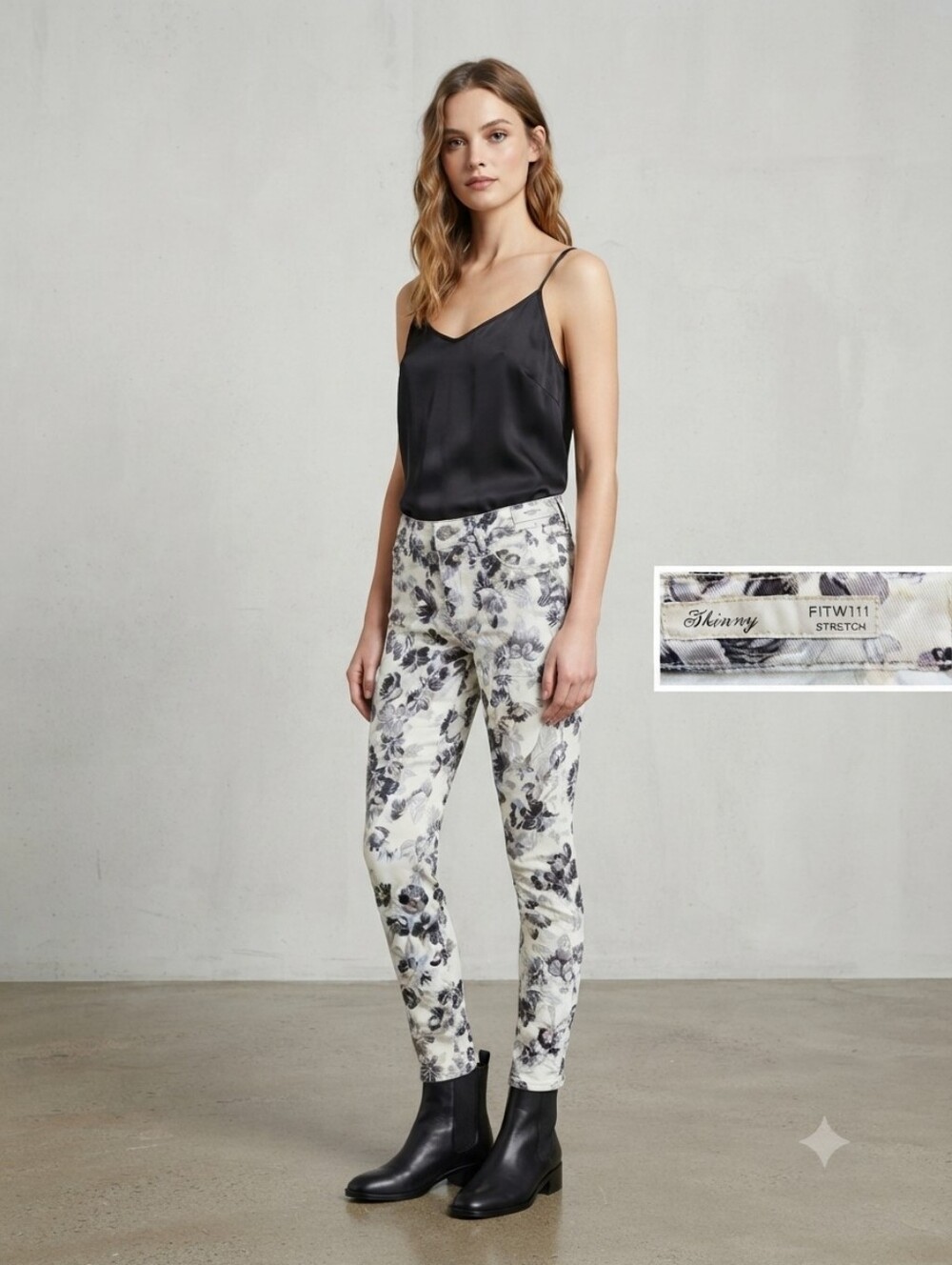 MaxMara White Floral Skinny Pants with Black & Gray Print